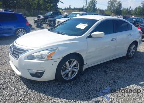 2015 Nissan Altima 2.5 Sv из США, поврежденный, VIN 1N4AL3AP3FC233425